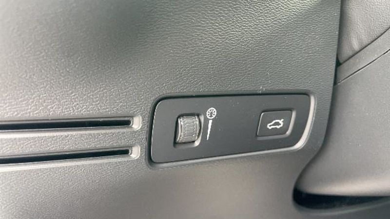 Volvo  Core, T2 automático, Gasolina